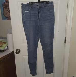 American Eagle Women's Skinny Blue Jeans